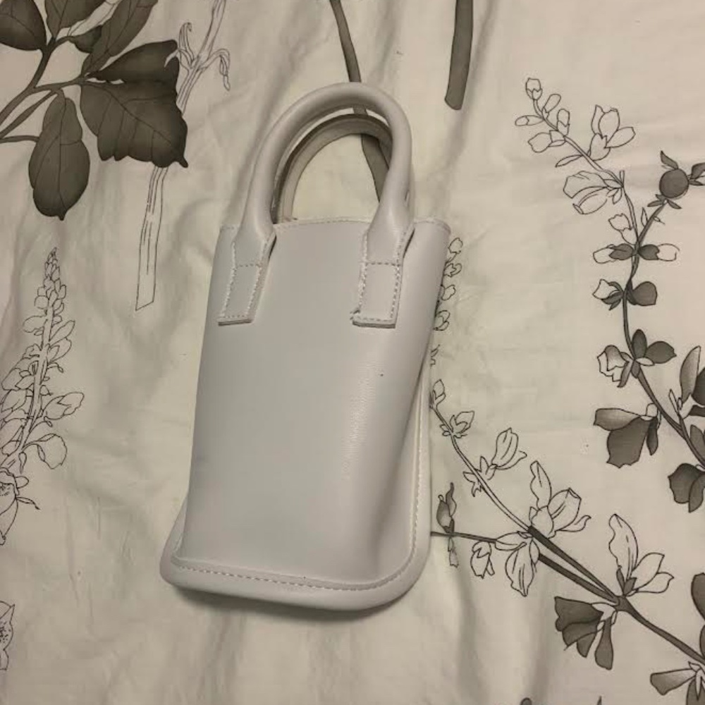 White Purse - Picture 7 of 7